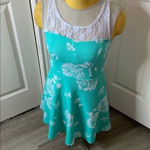 💕Mint and white rose dress